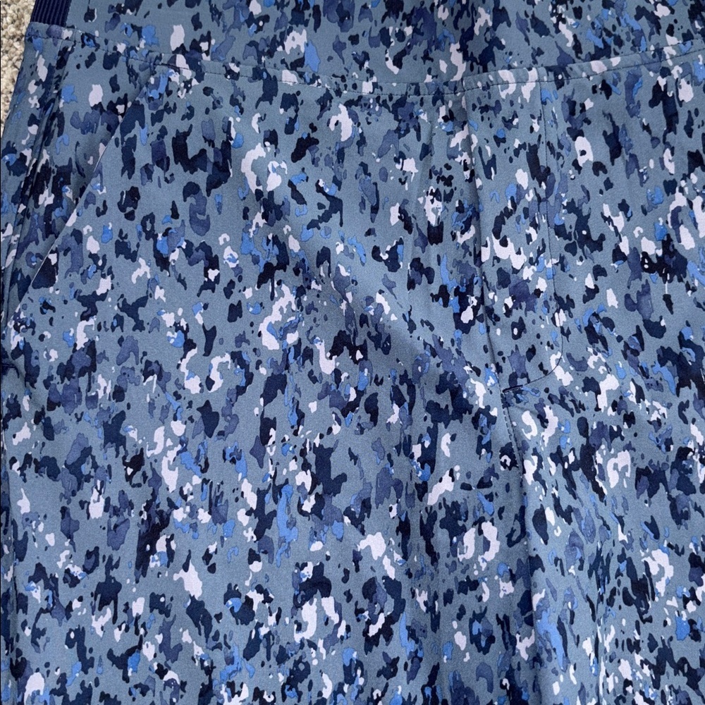 ATHLETA Brooklyn Ankle Pant on Captivate Chrome Blue - Picture 6 of 9